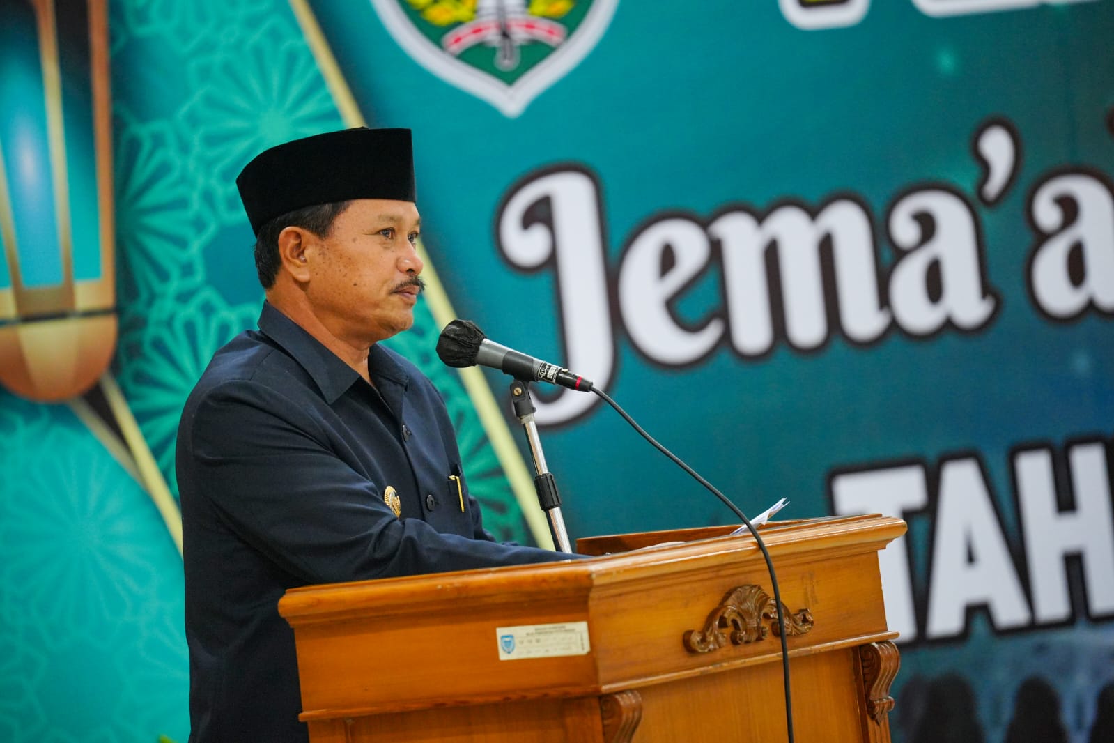 Foto 1 dari 9: Lepas CJH Ke Tanah Suci, Wali Kota Pesan Optimalkan Ibadah Dan Jaga Kesehatan