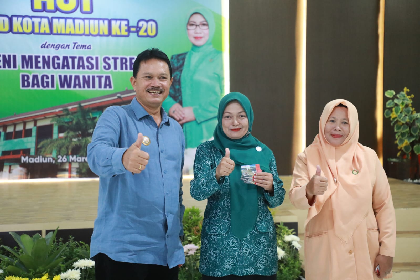 Foto 9 dari 9: Buka Seminar Peringatan HUT ke-20 RSUD Kota Madiun, Wali Kota Harap Pelayanan Semakin Ditingkatkan