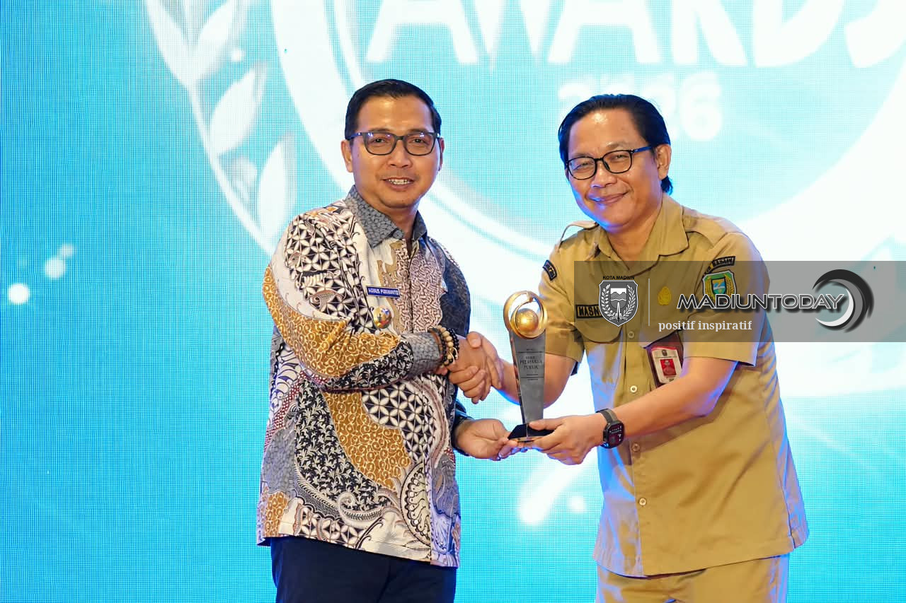 Foto 2 dari 6: Kepedulian Pemkot Akan Seni-Budaya Diganjar Penghargaan, Juga Raih Kategori Top Publik Service dan Credible Bank di Jawa Pos Radar Madiun Award 2026