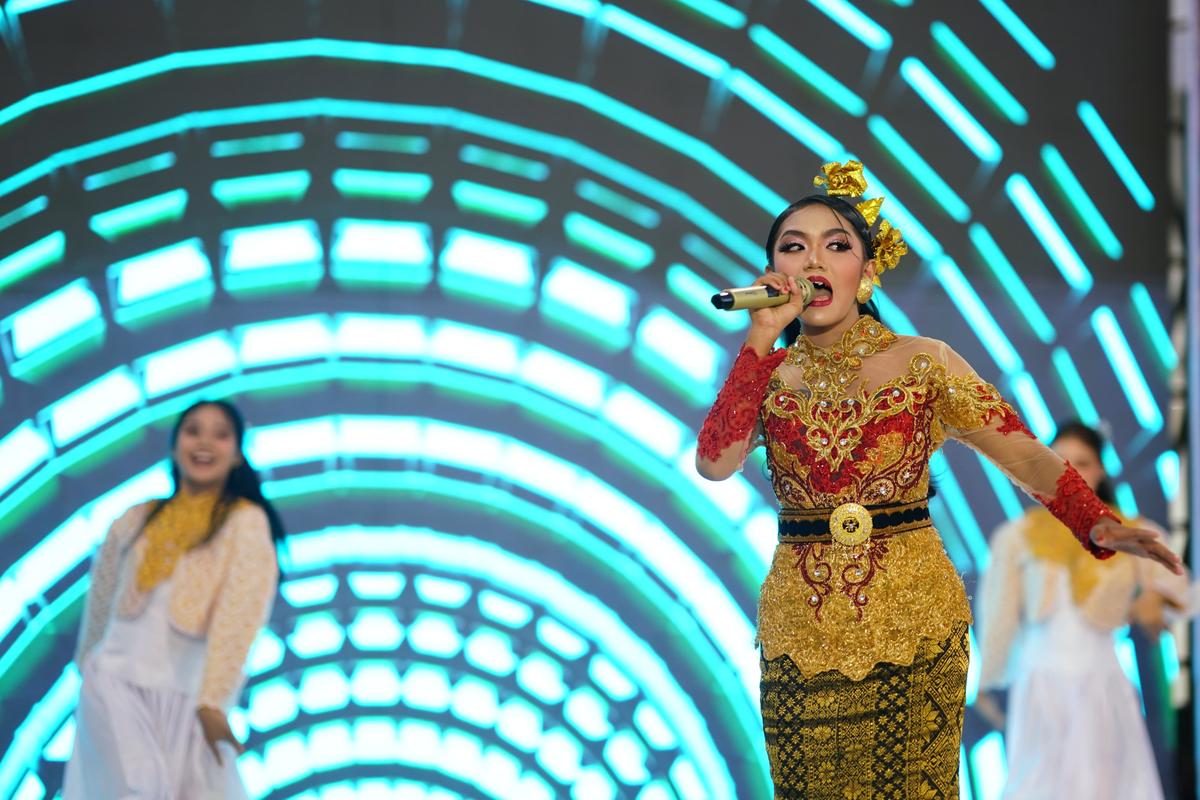 Foto 2 dari 13: Buka Kemilau Batik Nusantara, Pj Wali Kota Ingin Batik Semakin Dikenal dan Dicintai