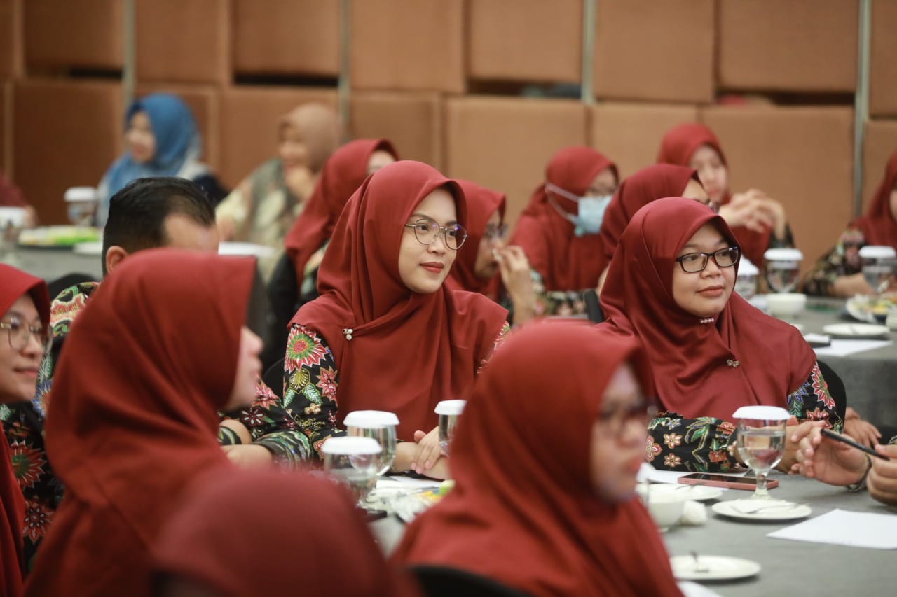 Foto 11 dari 14: FGD Bersama Tim Surveyor Puskesmas Tawangrejo dan Manguharjo, Wali Kota Harapkan Hasil Optimal