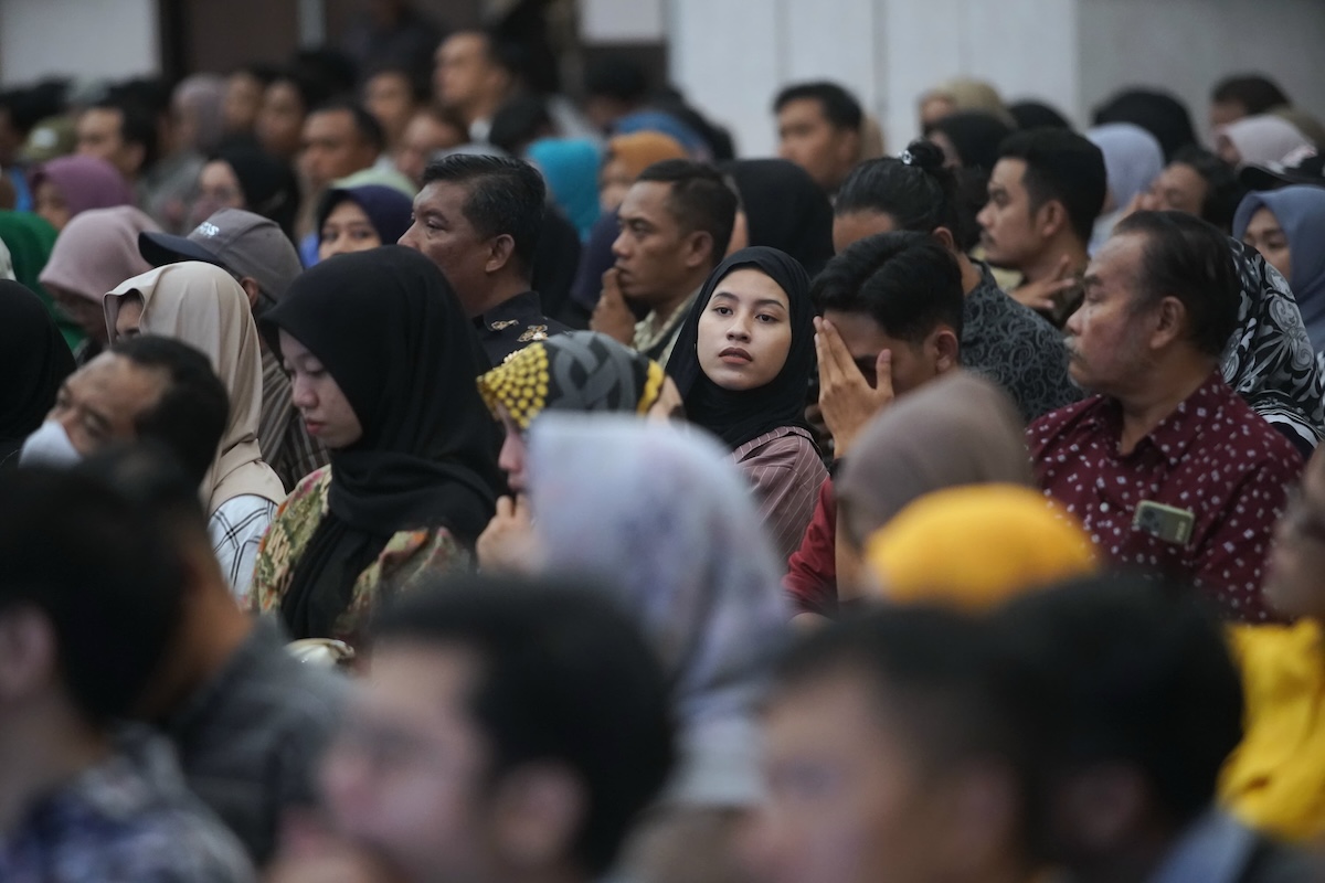 Foto 1 dari 9: Beri Pembekalan Petugas Caraka Pemilu 2024, Wali Kota Pesan Jalankan Tugas dengan Amanah