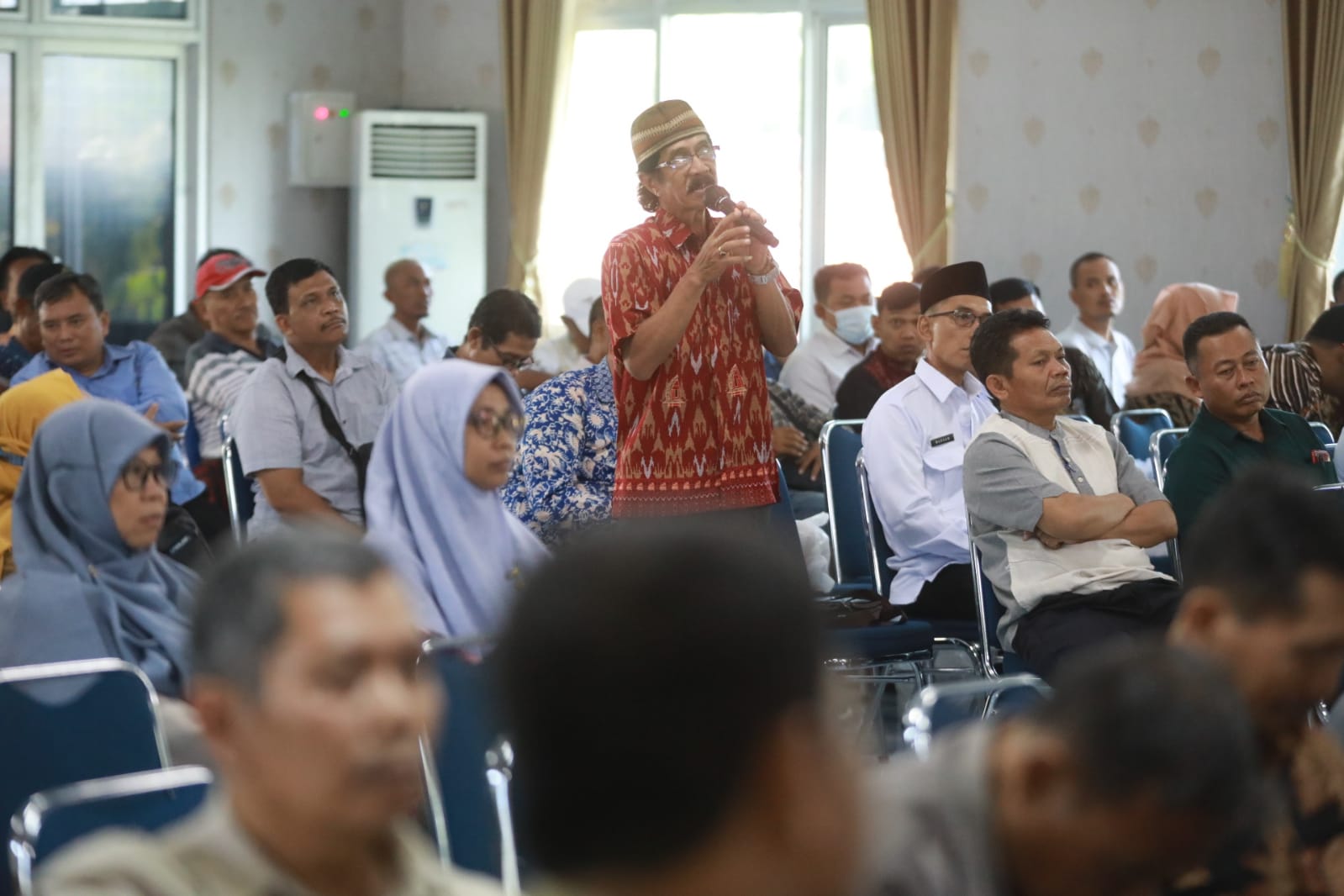 Foto 3 dari 8: Evaluasi Pembangunan Kelurahan, Wali Kota Apresiasi Partisipasi Warga
