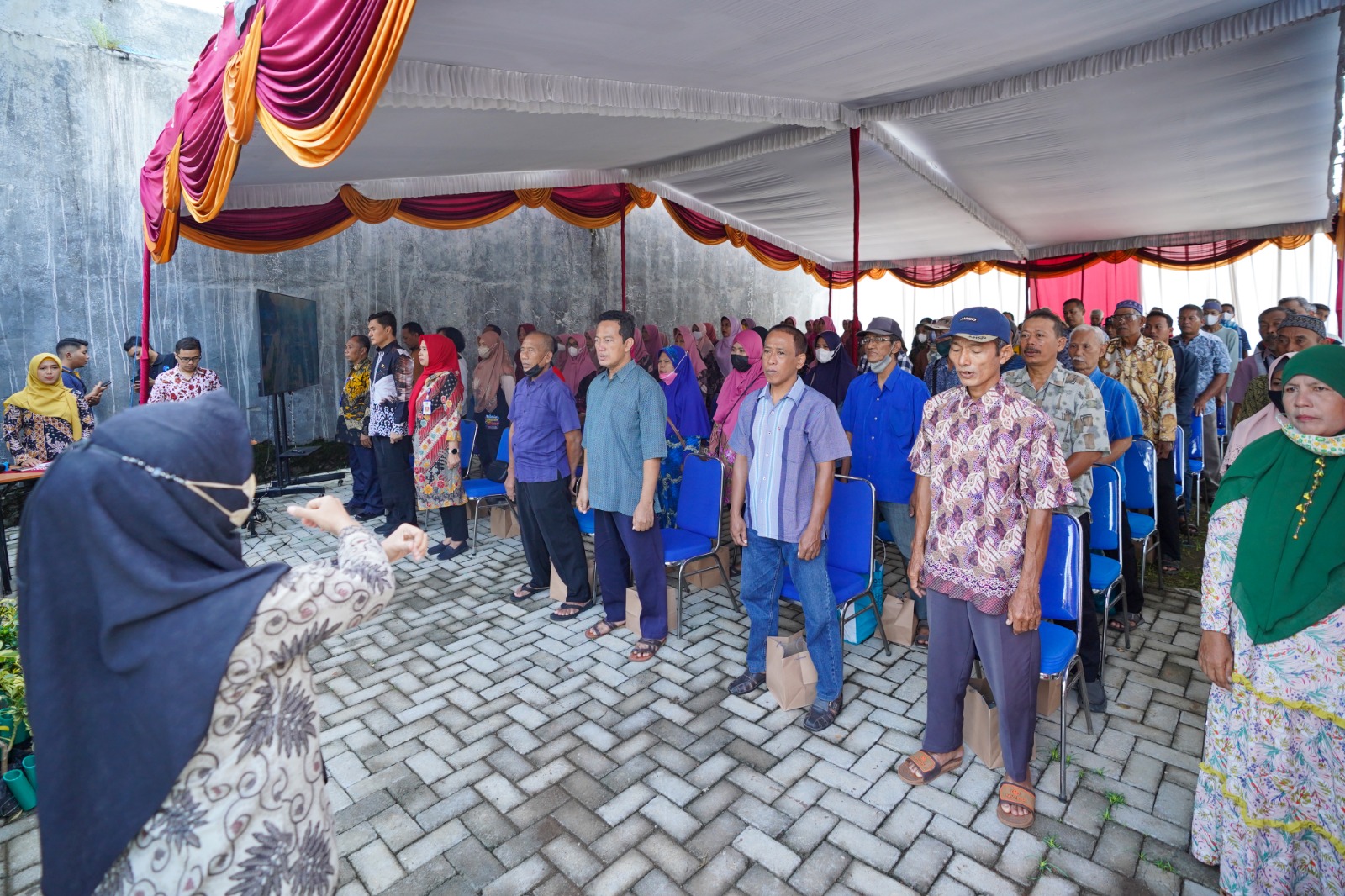 Foto 6 dari 9: Bertemu Warga di Kelurahan Tawangrejo dan Sukosari, Wali Kota Sampaikan Pesan Jaga Ketentraman Selama Ramadan