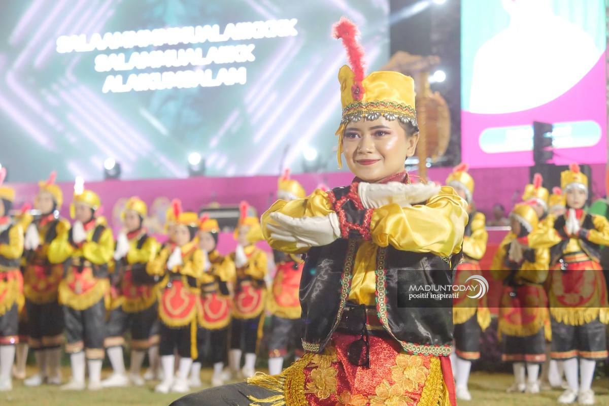 Foto 5 dari 8: MTQ ke-30 Jatim Dimulai, Kafilah Kota Madiun Siap Rebut Juara