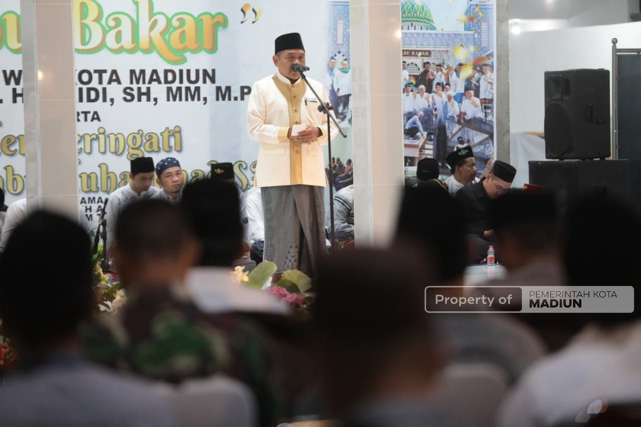 Foto 5 dari 13: Resmikan Masjid Abu Bakar, Wali Kota Harap Bawa Keberkahan Bagi Sekitar