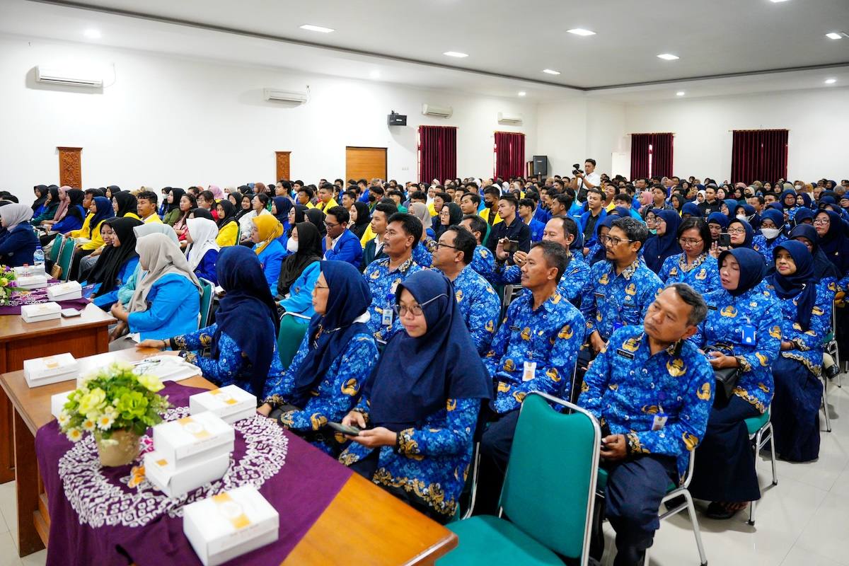 Foto 1 dari 8: Pembinaan Mahasiswa Be Smart, Wali Kota Imbau Fokus Belajar