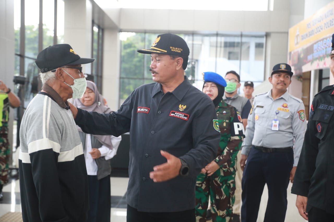 Foto 4 dari 18: Jaga Kondusivitas Kota, Forkopimda Siap Laksanakan Pengamanan Di Malam Tahun Baru