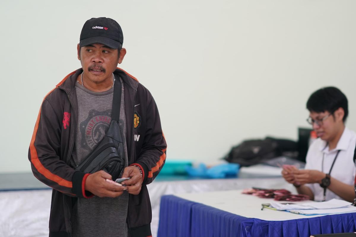 Foto 13 dari 19: Dinsos PPPA Kembali Salurkan BLT Daerah dan DBHCHT, Ada 3.353 Penerima