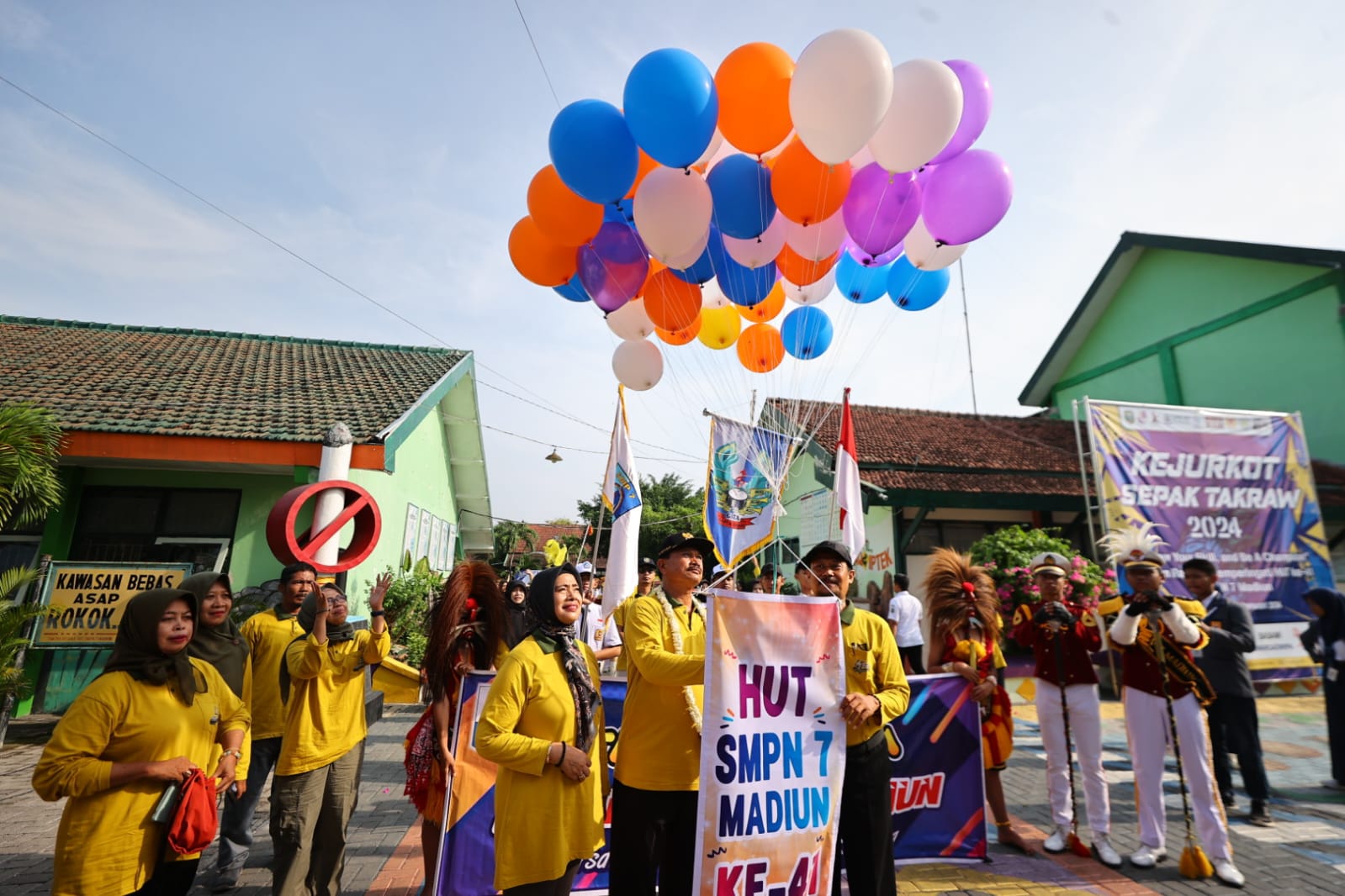 Hadiri HUT SMPN 7, Wali Kota Harap Prestasi Makin Unggul