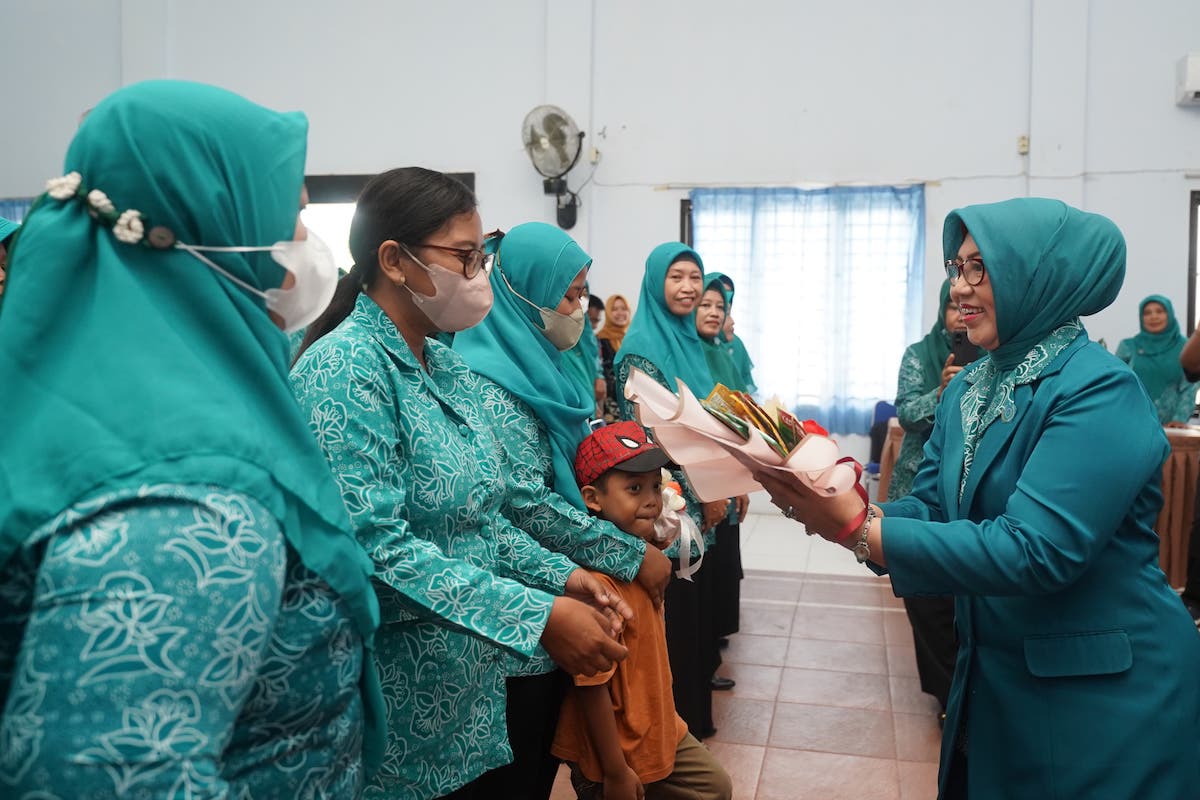 Foto 5 dari 9: Hadiri Pertemuan PKK Oro-oro Ombo, Wali Kota Imbau Jaga Sinergi Dengan Pemkot Madiun