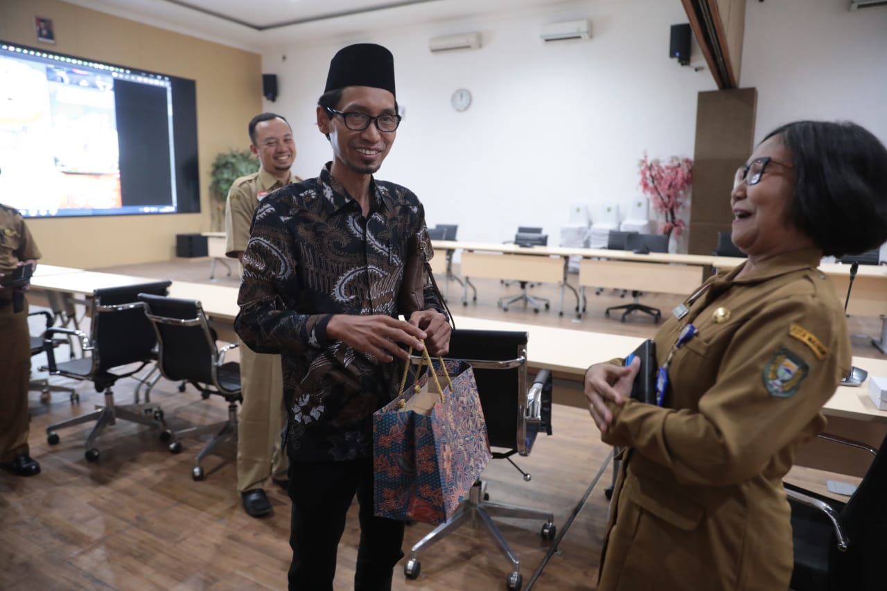 Foto 9 dari 12: KI Jatim Gelar Monev Keterbukaan Informasi Publik di Dinas Kominfo Kota Madiun