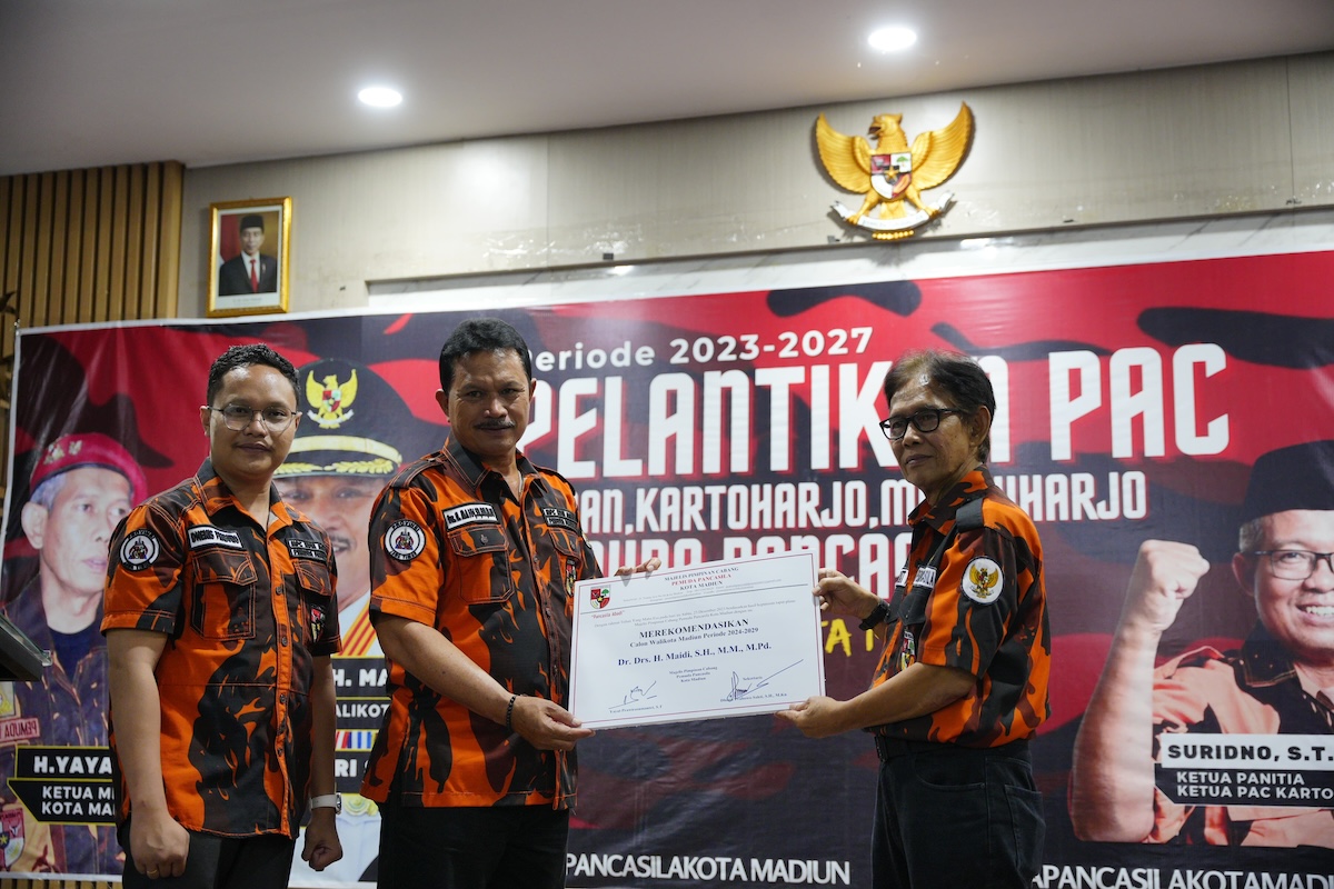 Foto 1 dari 8: Hadiri Pelantikan PAC Pemuda Pancasila, Wali Kota Harap Organisasi Semakin Solid