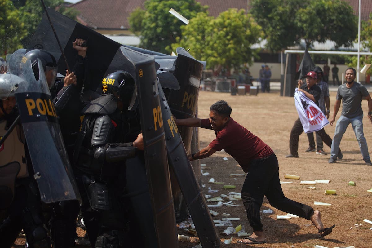 Gelar Simulasi Sispamkota, Polres Madiun Kota Tunjukkan Kesiapsiagaan Petugas Kawal Pemilu 2024