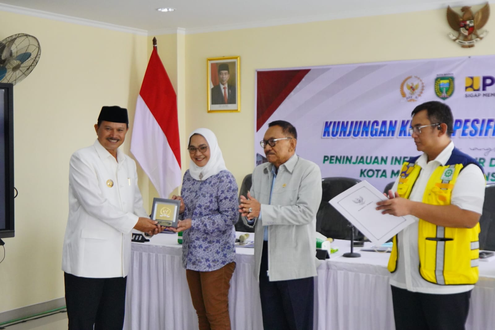 Kunjungan Kerja Spesifik Komisi V DPR RI, Wali Kota Sampaikan Permintaan Rusunawa Lagi