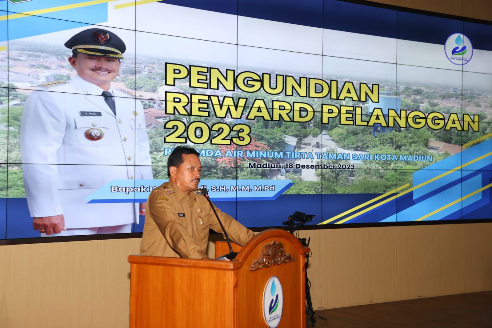 Foto 1 dari 9: Apresiasi Terhadap Pelanggan, PDAM Tirta Taman Sari Beri Reward Bagi Pelanggan