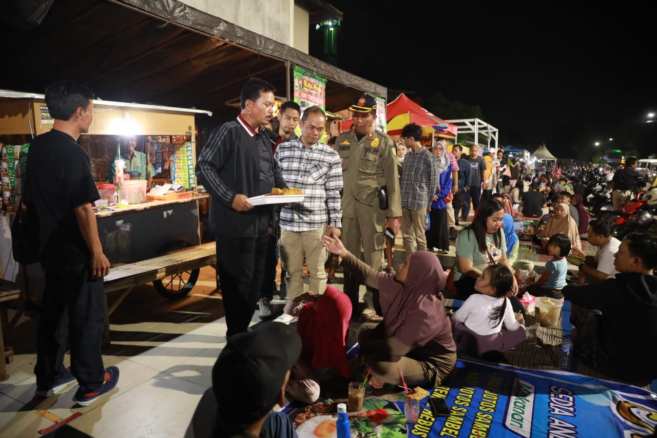 Foto 1 dari 12: Relokasi Pedagang ke Rimba Darma, Wali Kota: Kawasan Ini Akan Semakin Kita Sempurnakan ke Depan