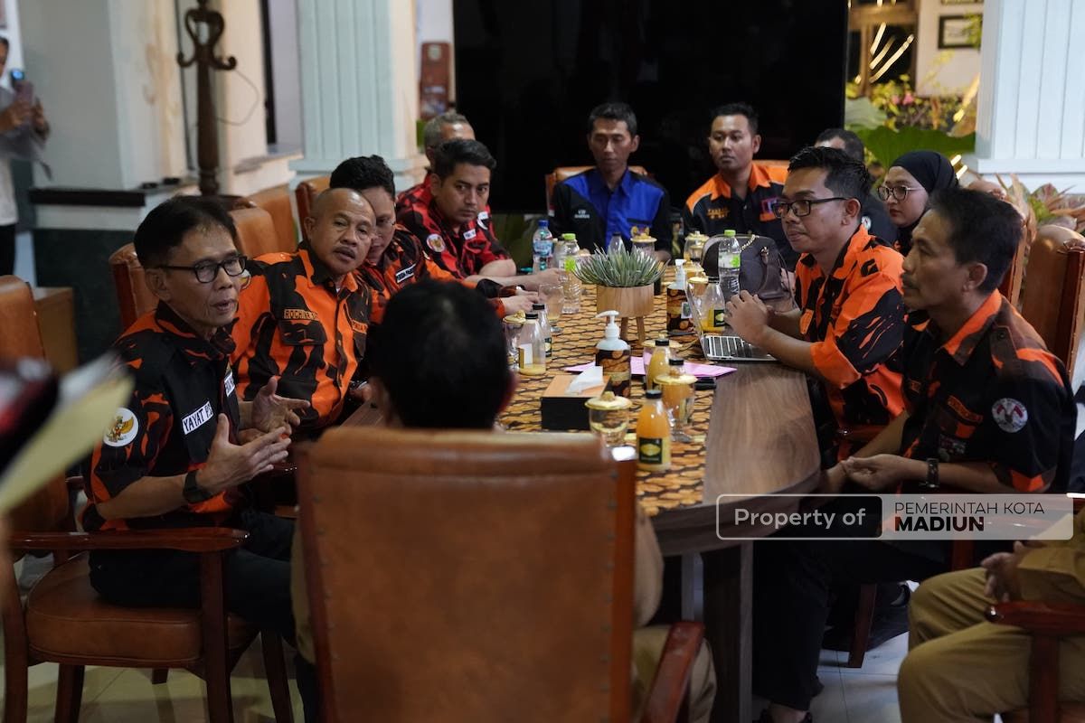 Foto 4 dari 8: Pemuda Pancasila Kunjungi Balai Kota, Gelar Audiensi Dengan Wali Kota