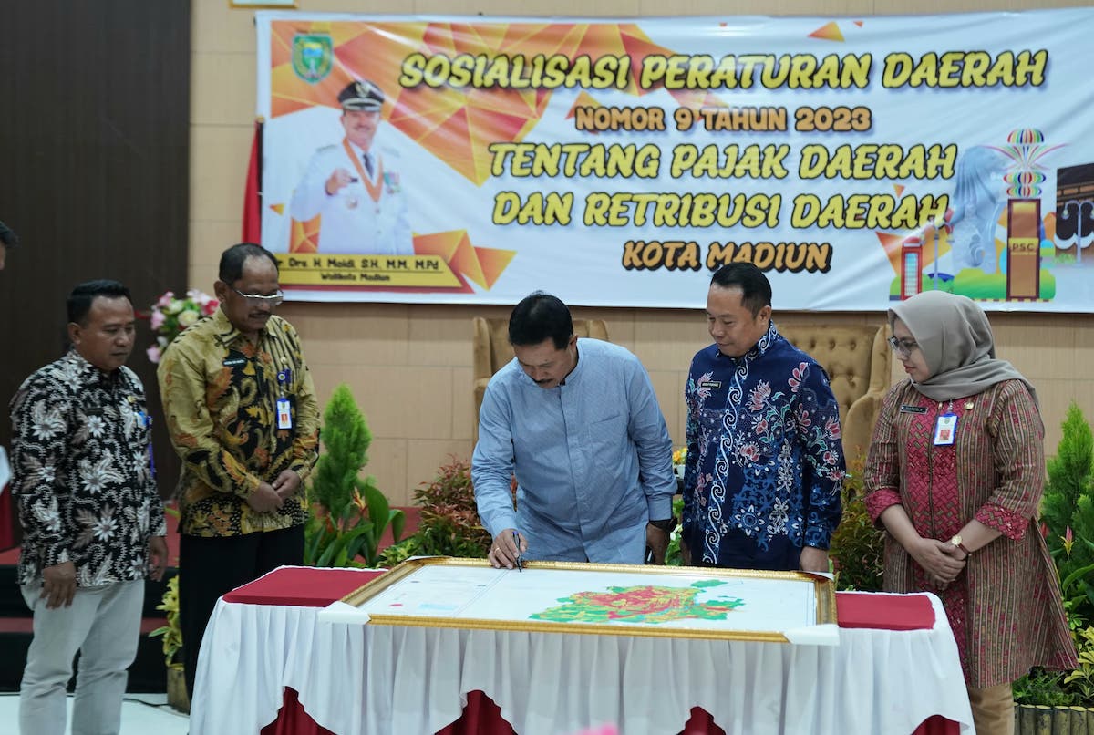Foto 2 dari 9: Gelar Sosialisasi Perda Pajak dan Retribusi Daerah, Wali Kota: Penerapan Harus Sesuai Aturan