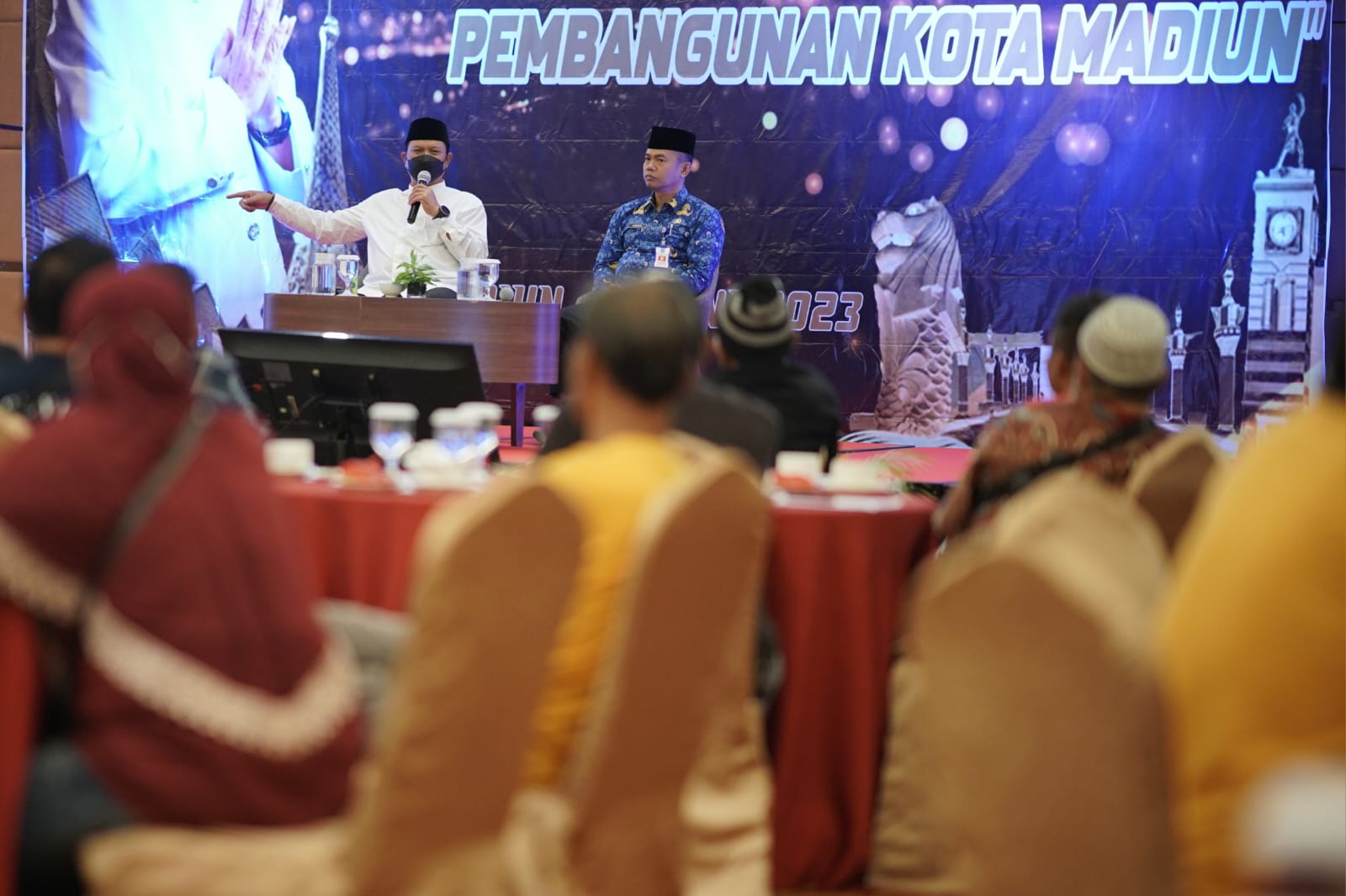 Foto 1 dari 7: Pembinaan PKL, Wali Kota: PKL Kita Tata Seperti di Negara Maju