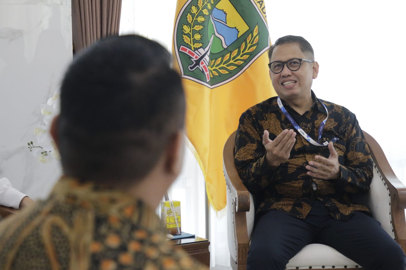 Foto 5 dari 12: Pj. Wali Kota Madiun Terima Audiensi dari NPCI dan Mercure Hotel, Bicarakan Prestasi Hingga Jalin Sinergi
