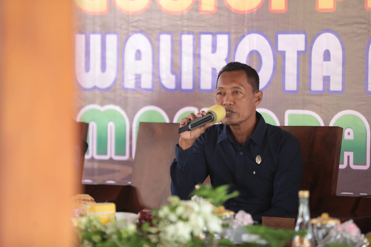 Foto 2 dari 6: Gelar Ngopi Ireng Di Oro-oro Ombo, Wali Kota Imbau Warga Jaga Kerukunan