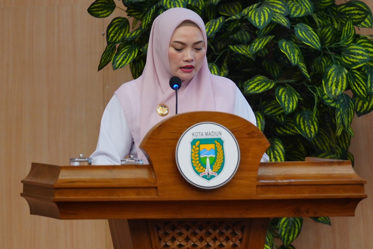 Foto 3 dari 8: Rapat Paripurna Bersama DPRD, Wali Kota Sampaikan Jawaban Atas PU Fraksi