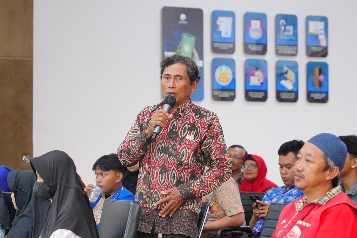 Foto 6 dari 8: Sarasehan HUT LPPL Radio Suara Madiun, Wali Kota: Jangkauan Pendengar Radio Harus Semakin Diperluas