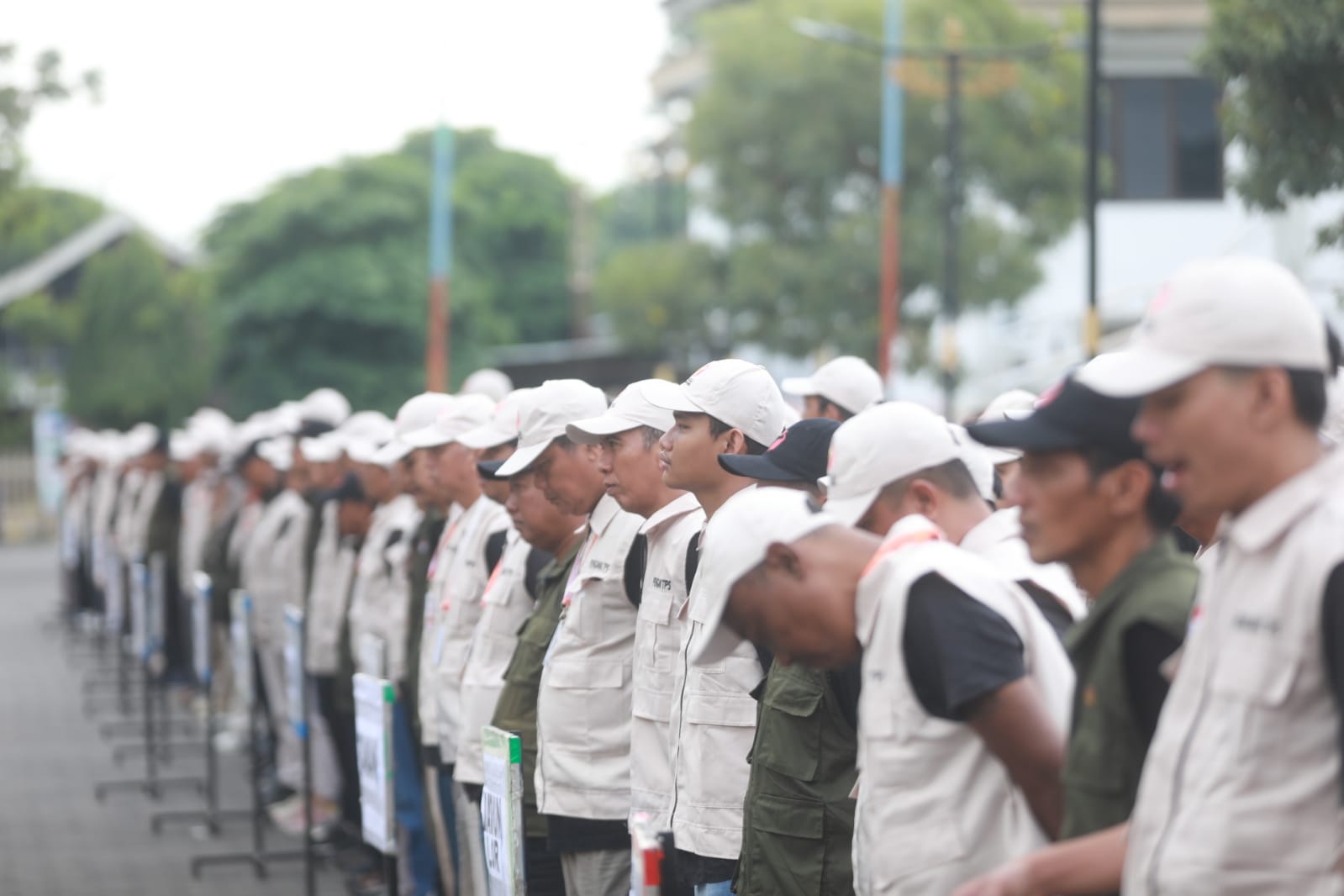 Foto 10 dari 13: Hadiri Apel Siaga Pengawasan Pemilu 2024, Wali Kota: Kota Madiun Ready Semua