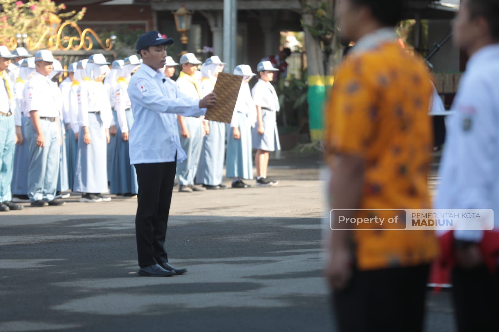 Foto 8 dari 12: Pimpin Apel HUT PMI ke-78, Wali Kota Kukuhkan 30 Sukarelawan PMI dan Beri Penghargaan ke Pendonor Terbanyak