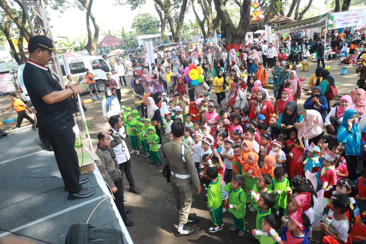 Foto 3 dari 12: Puncak HUT HIMPAUDI, Wali Kota Pesan Guru dan Orangtua Perhatian Terhadap Anak