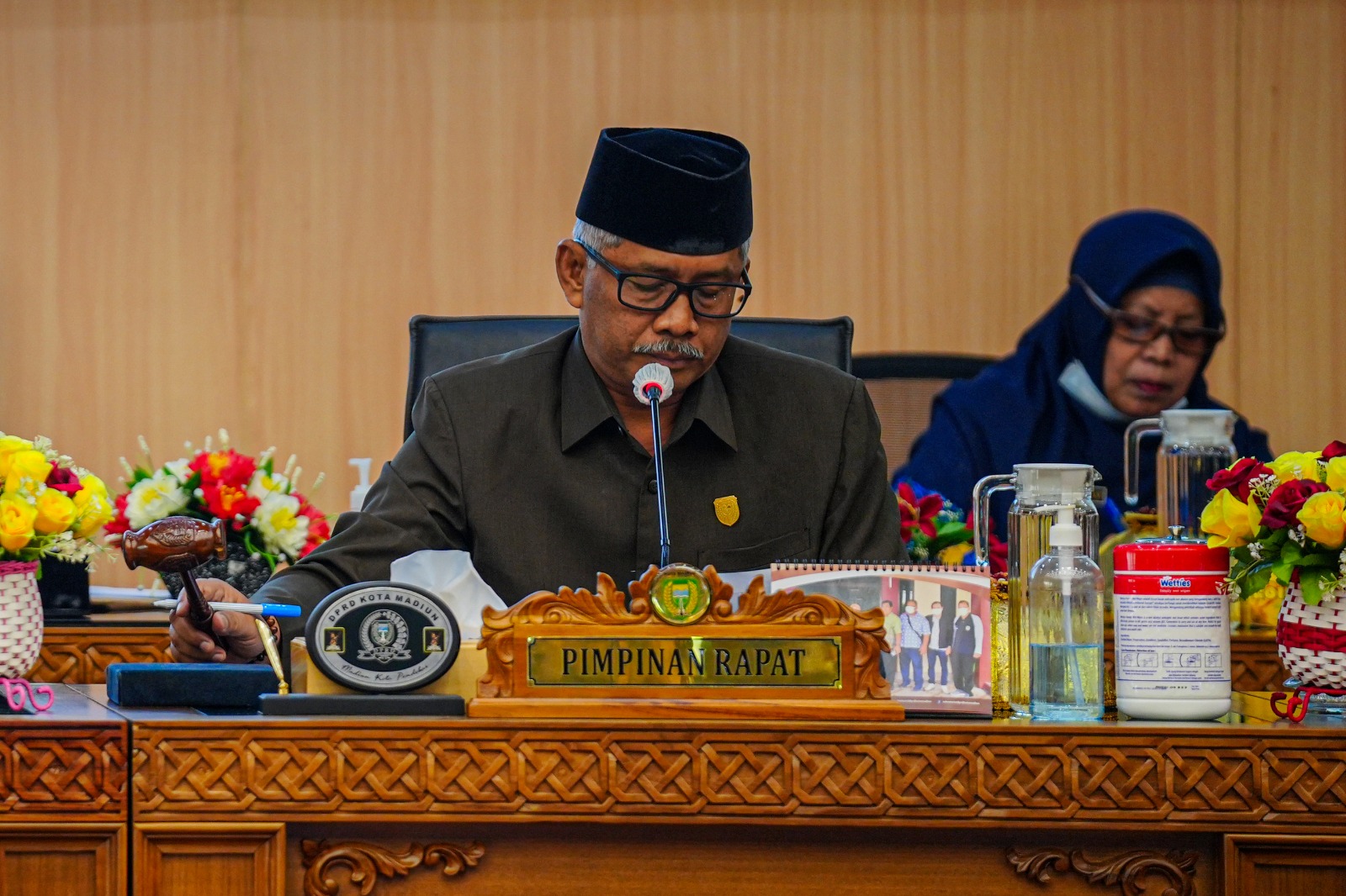 Foto 7 dari 10: Hadiri Rapat Paripurna, Wali Kota Sampaikan Jawaban Atas Pertanyaan Fraksi DPRD
