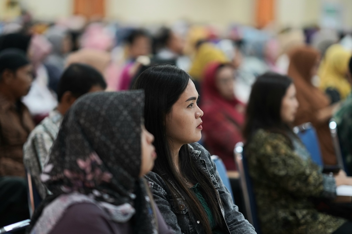 Foto 3 dari 9: Beri Arahan Parenting ke Wali Murid SDN 03 Madiun Lor, Wali Kota: Investasi untuk Pendidikan Jangan Dinilai dengan Uang