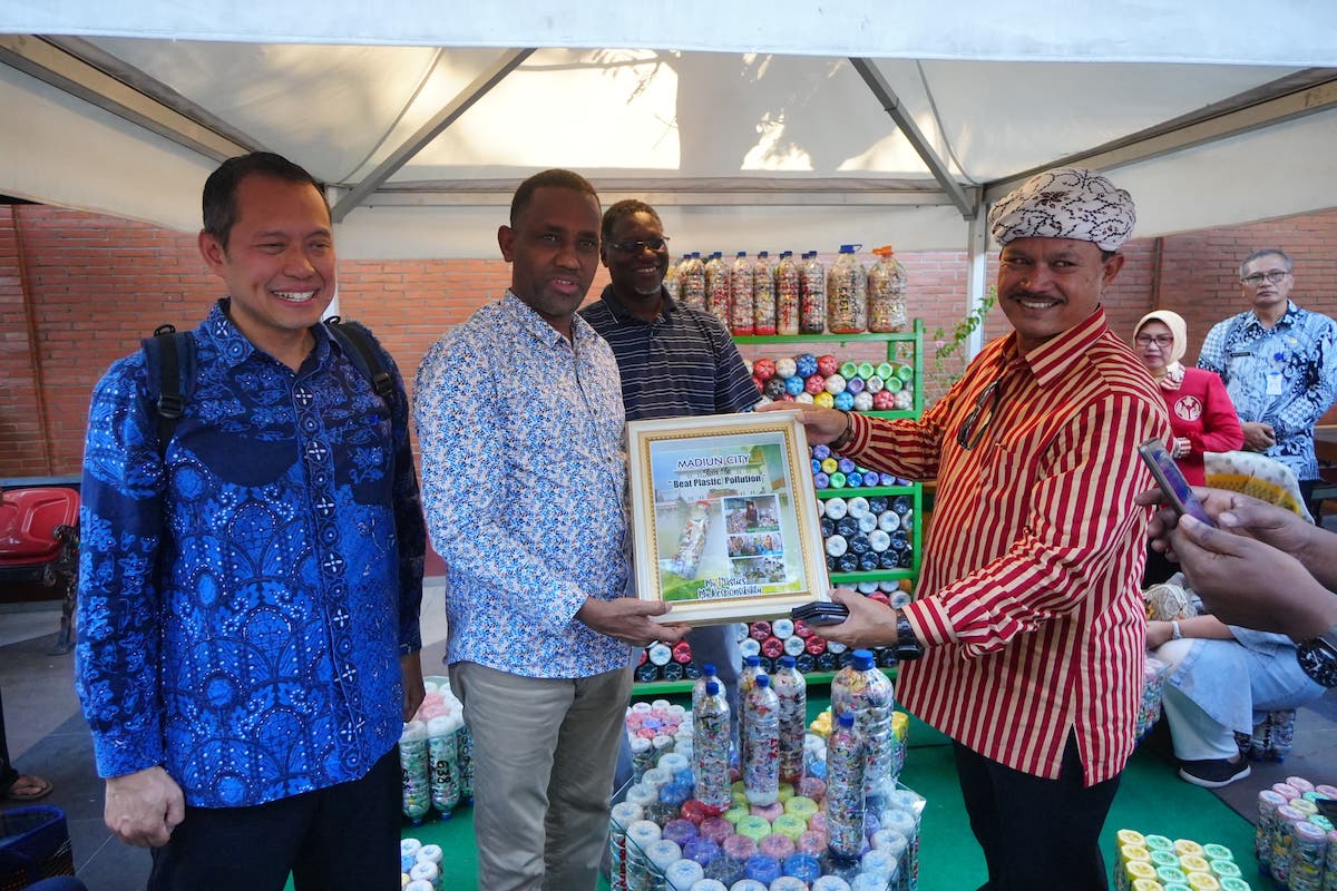 Foto 1 dari 8: Promosikan Produk UMKM Lokal, Wali Kota Ajak Tamu Negara Kunjungi Galeri Dekranasda