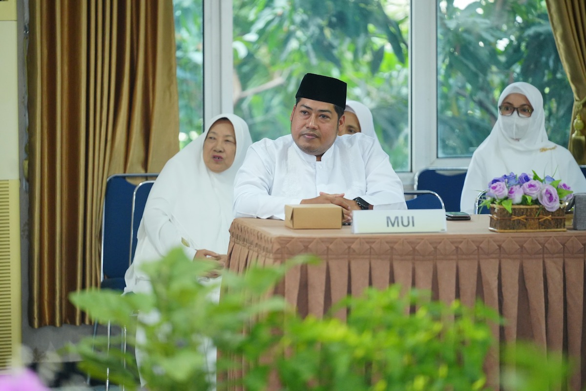 Foto 3 dari 8: Hadiri Pengajian Majelis Ta’lim Kecamatan Kartoharjo, Wali Kota Sampaikan Pesan Jaga Kota dengan Doa