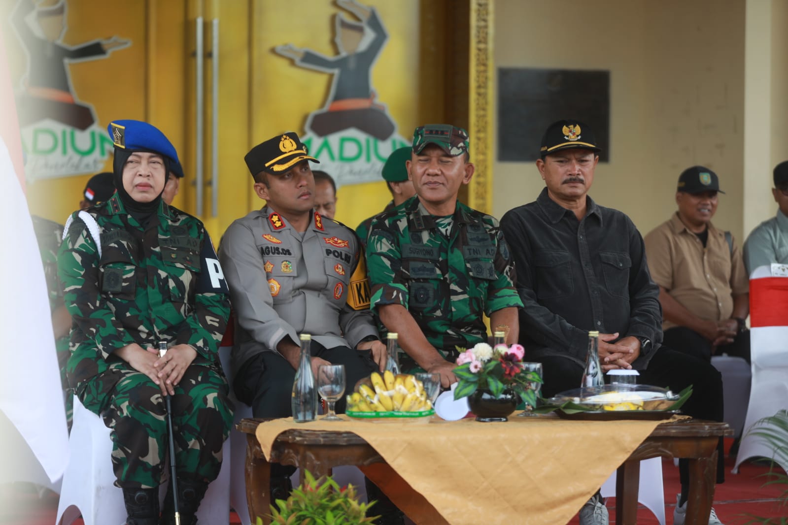 Foto 3 dari 13: Hadiri Apel Siaga Pengawasan Pemilu 2024, Wali Kota: Kota Madiun Ready Semua