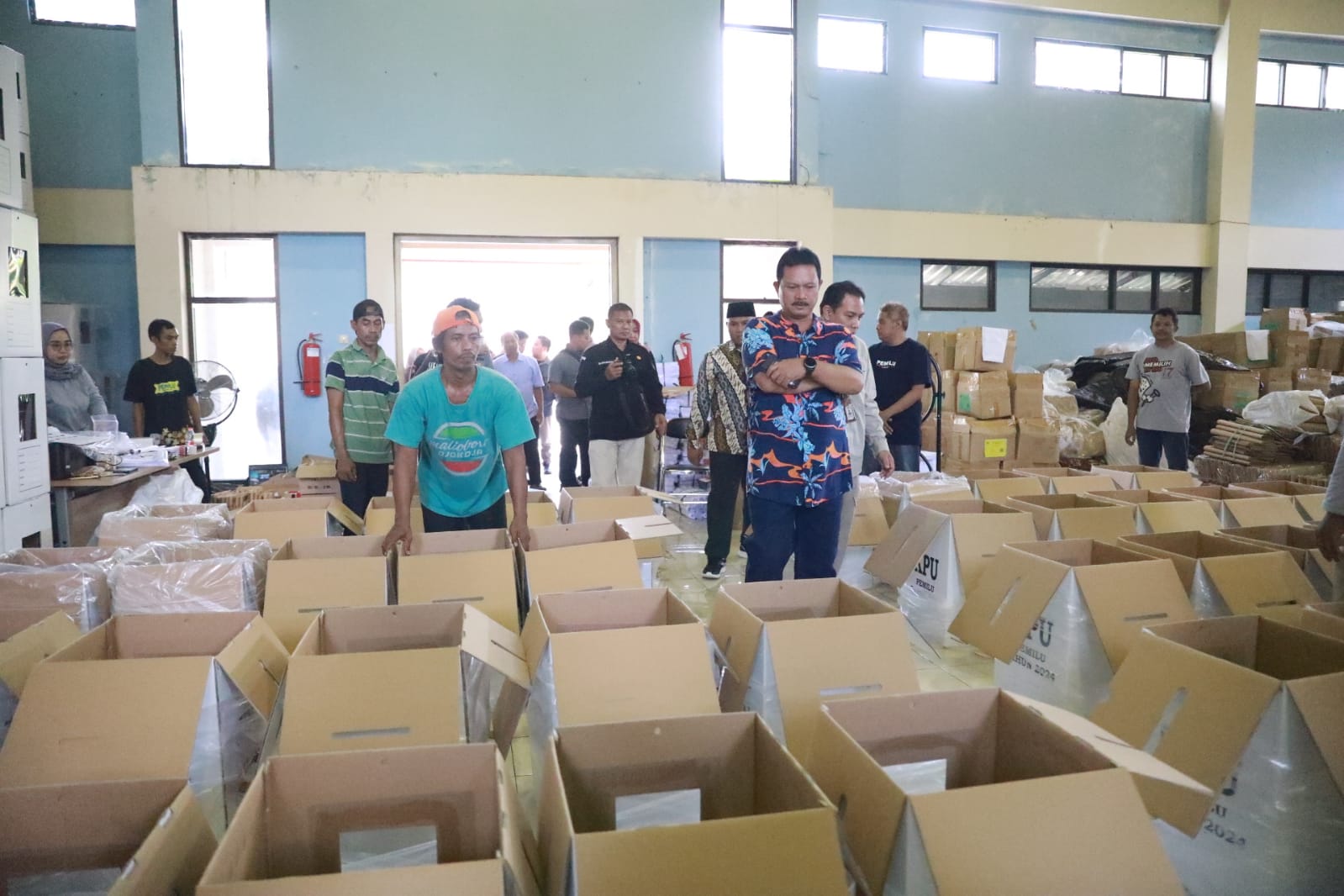 Foto 8 dari 8: Gelar Bimtek KPPS Hingga Cek Gudang Logistik Pemilu, Wali Kota Apresiasi Kinerja KPU