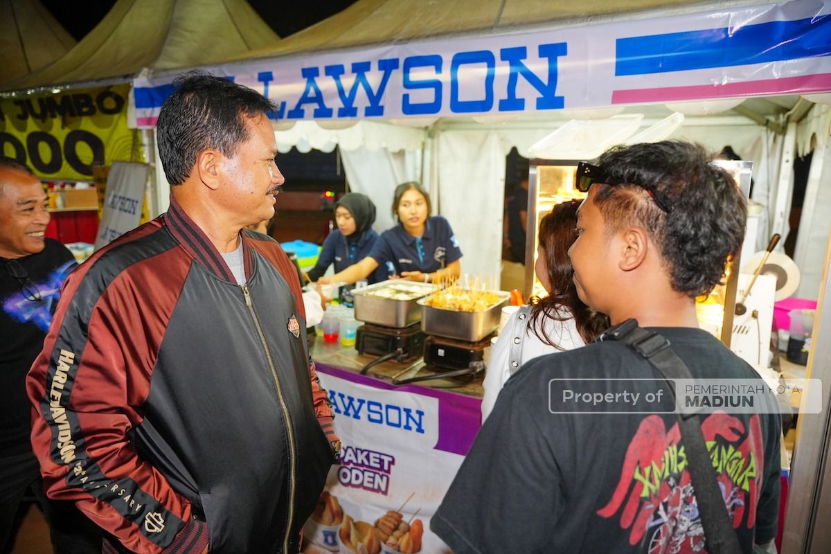 Foto 5 dari 8: Saksikan Konser Play Music Festival 2023, Wali Kota Apresiasi Penonton dan Penyelenggara