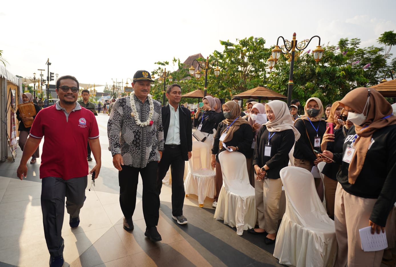 Foto 6 dari 10: Bekal Penting Arungi Dunia Kerja, Wali Kota Minta Mahasiswa Lebih Aktif Berorganisasi