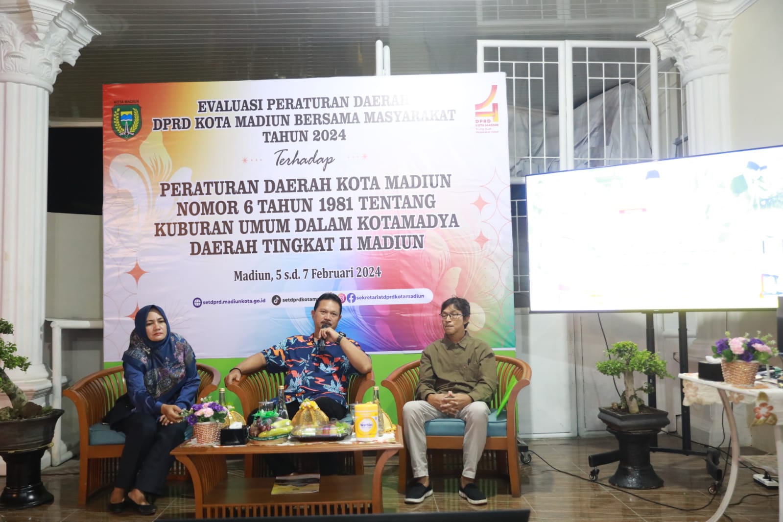 Foto 8 dari 13: Jadi Narasumber Evaluasi Perda, Wali Kota Apresiasi Masyarakat Aktif Beri Pendapat