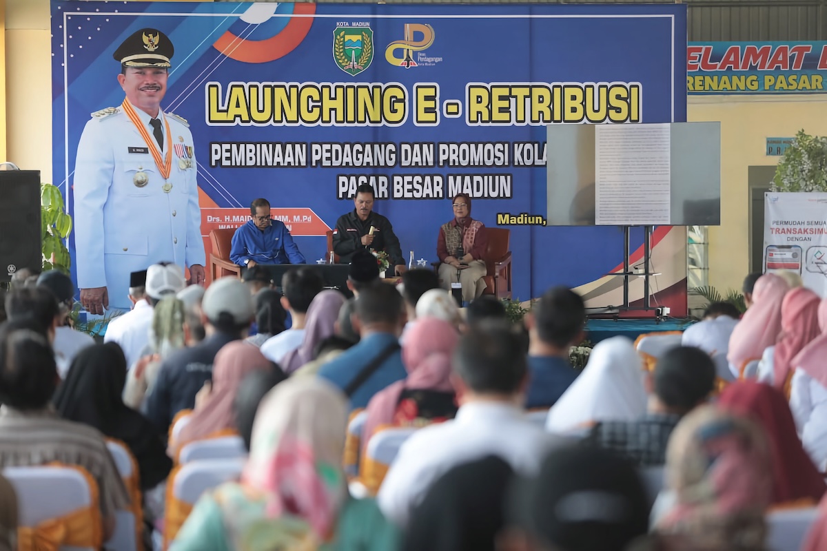 Foto 10 dari 12: Launching E-Retribusi Bagi Pedagang di PBM, Wali Kota Harap Tak Ada Kebocoran Retribusi