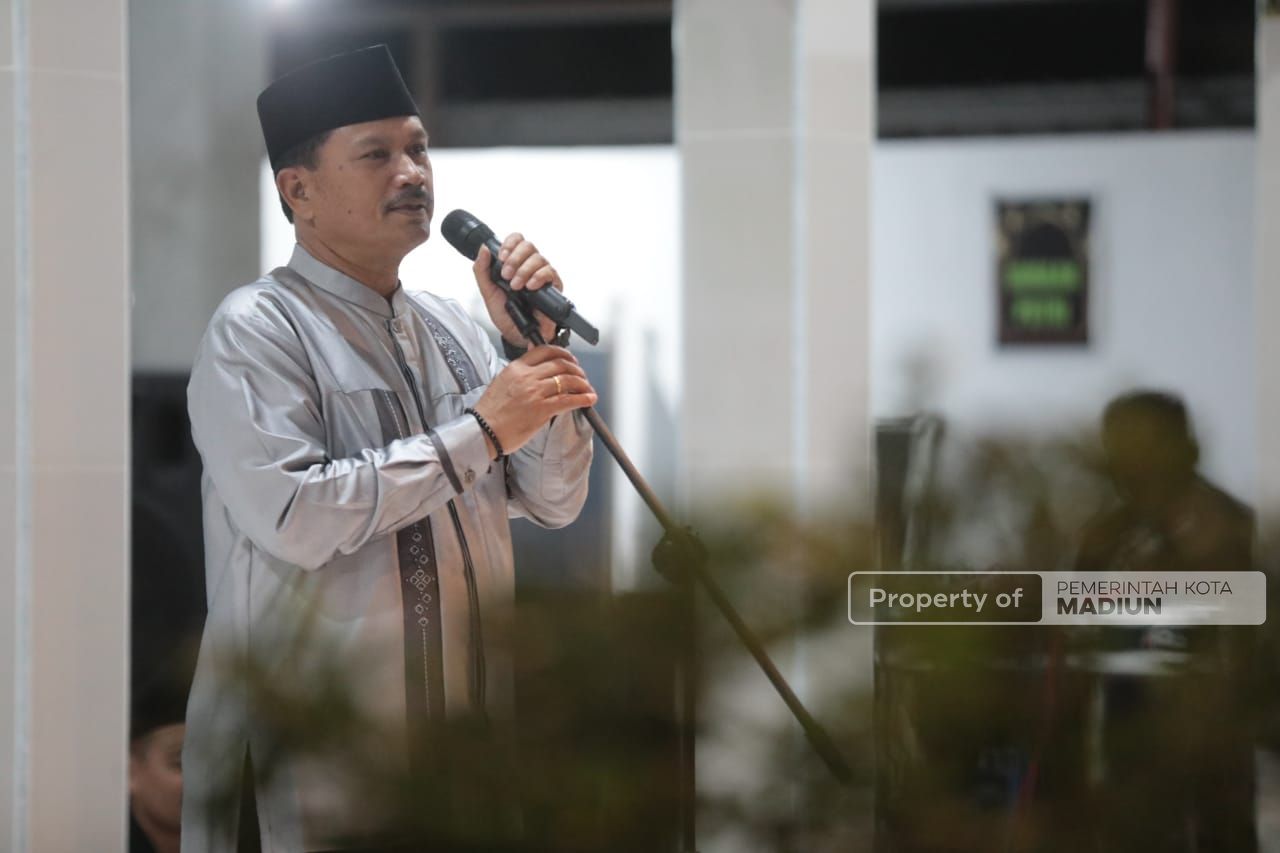 Foto 2 dari 13: Resmikan Masjid Abu Bakar, Wali Kota Harap Bawa Keberkahan Bagi Sekitar