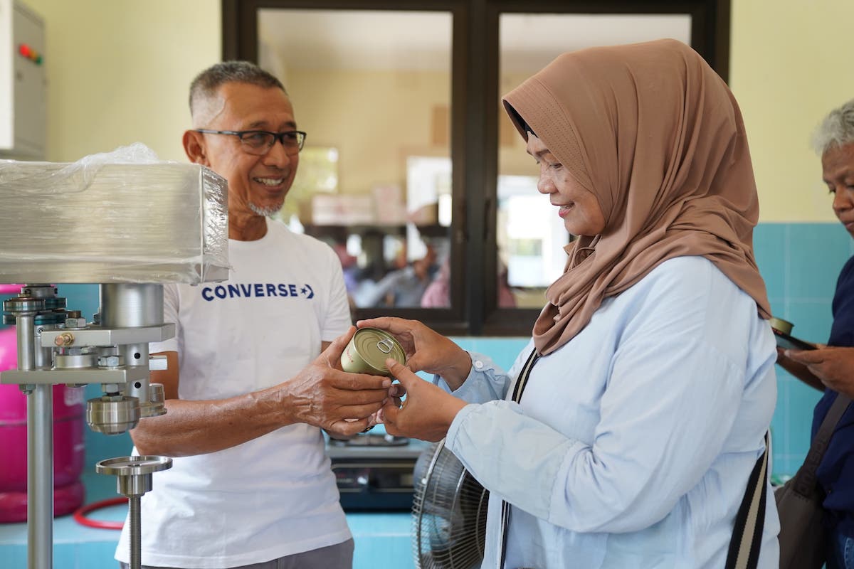 Foto 1 dari 9: Dukung UMKM Go International, DKPP Gelar Pelatihan Pengemasan Bentuk Kaleng