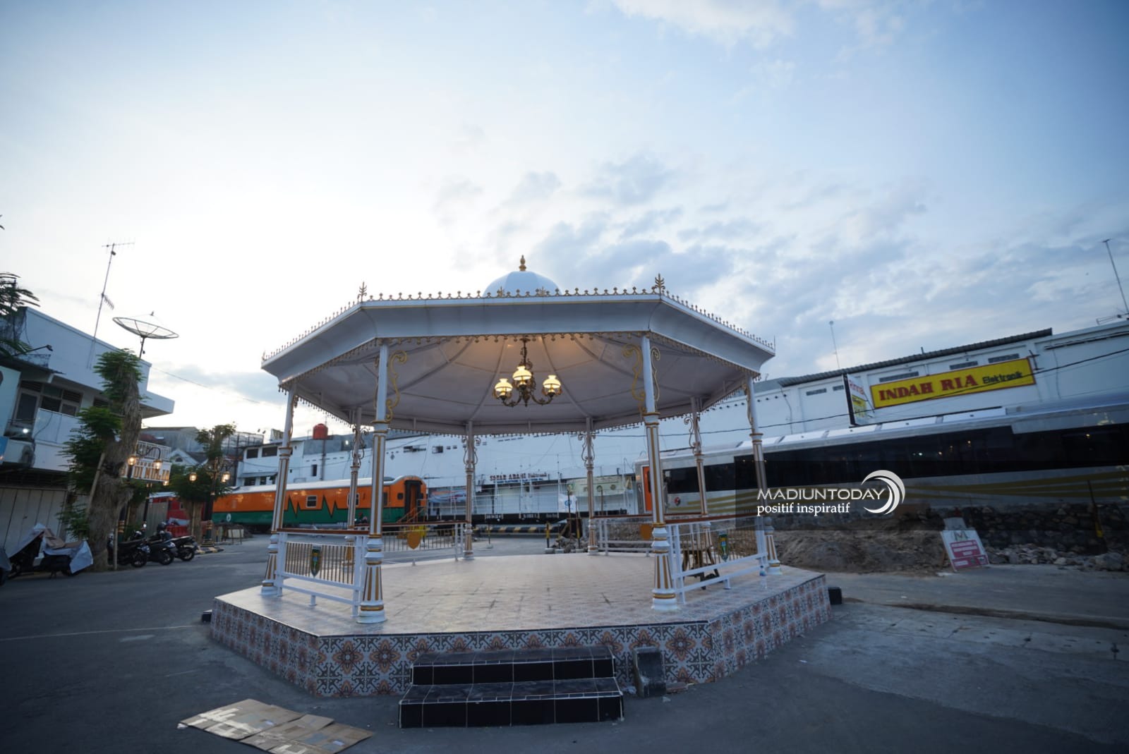 Foto 4 dari 6: Diresmikan November, Resto KA Bogowonto Akan Jadi Ikon Baru Kota Pendekar
