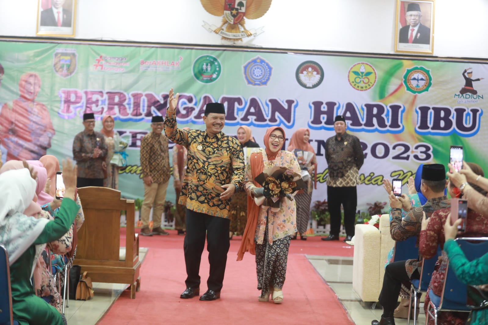 Foto 6 dari 8: Bikin Heboh Dan Seru, Ada Lomba Fashion Show Sehat Berisi Di Perayaan Hari Ibu Kota Madiun