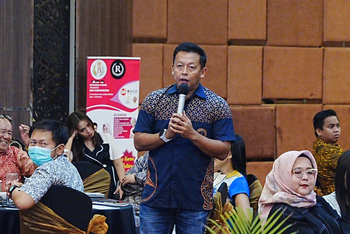 Foto 4 dari 9: Dengarkan Curhatan Pengusaha Muda, Wali Kota Beri Masukan Dan Motivasi