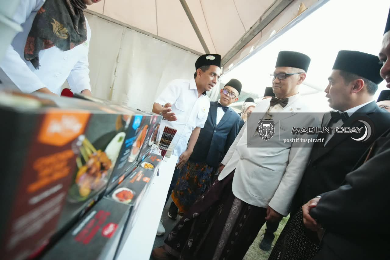 Foto 8 dari 20: Kota Madiun Ukir Sejarah, Jadi Tuan Rumah Giat Perdana EXPO UMKM dan Ekosistem Haji-Umrah