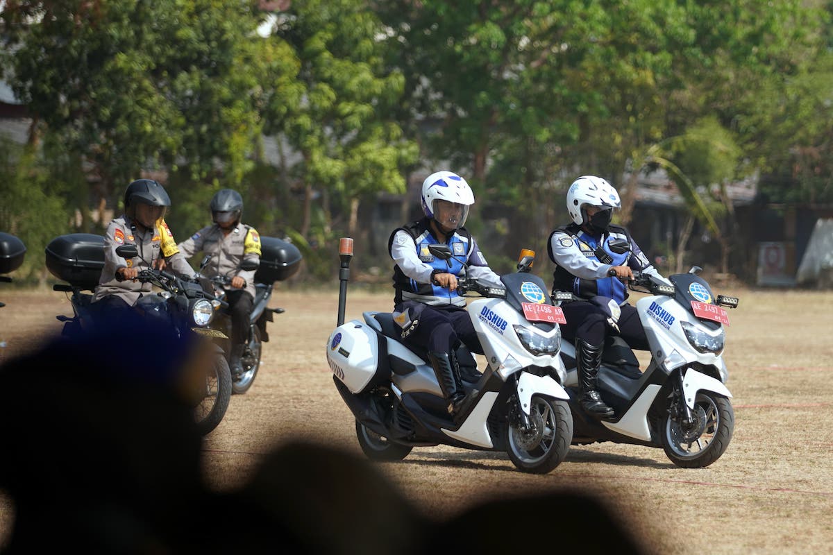Foto 3 dari 9: Saksikan Simulasi Sispamkota, Sekda Harap Konduktivitas Kota Tetap Terjaga Selama Pemilu 2024