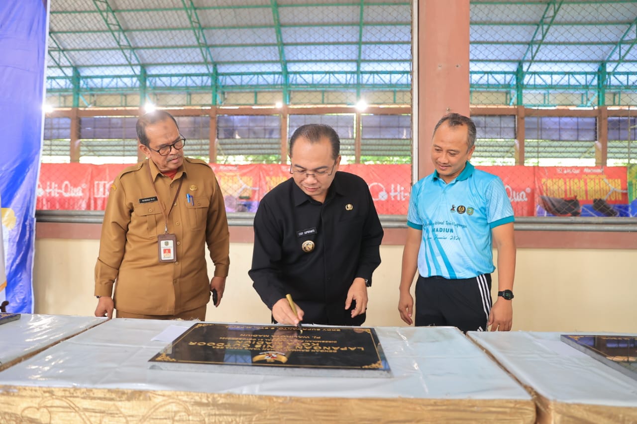 Foto 5 dari 9: Buka Kejurnas Tenis Yunior, Pj Wali Kota Harap Lahirkan Atlet Berprestasi