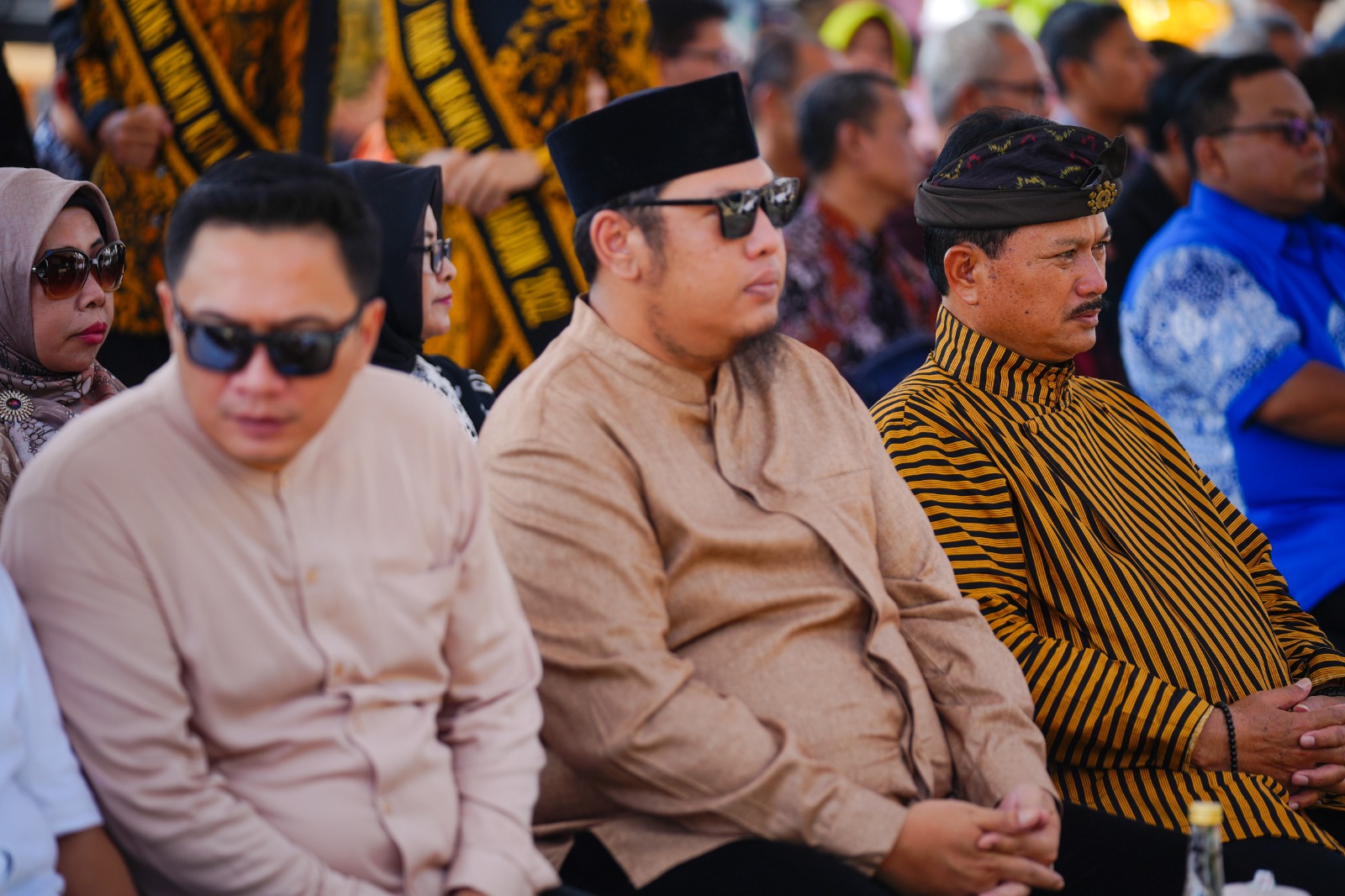 Foto 7 dari 10: Buka Festival Pecel Pincuk 2023, Wali Kota: Kita Permudah Wisatawan yang Berburu Pecel